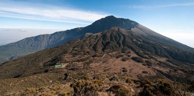 Mount_Meru